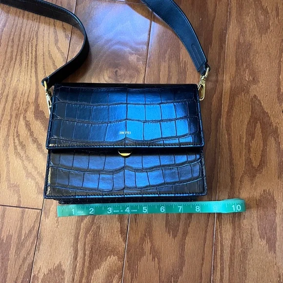 JW PEI Black Croc Embossed Shoulder Bag - Picture 4 of 6